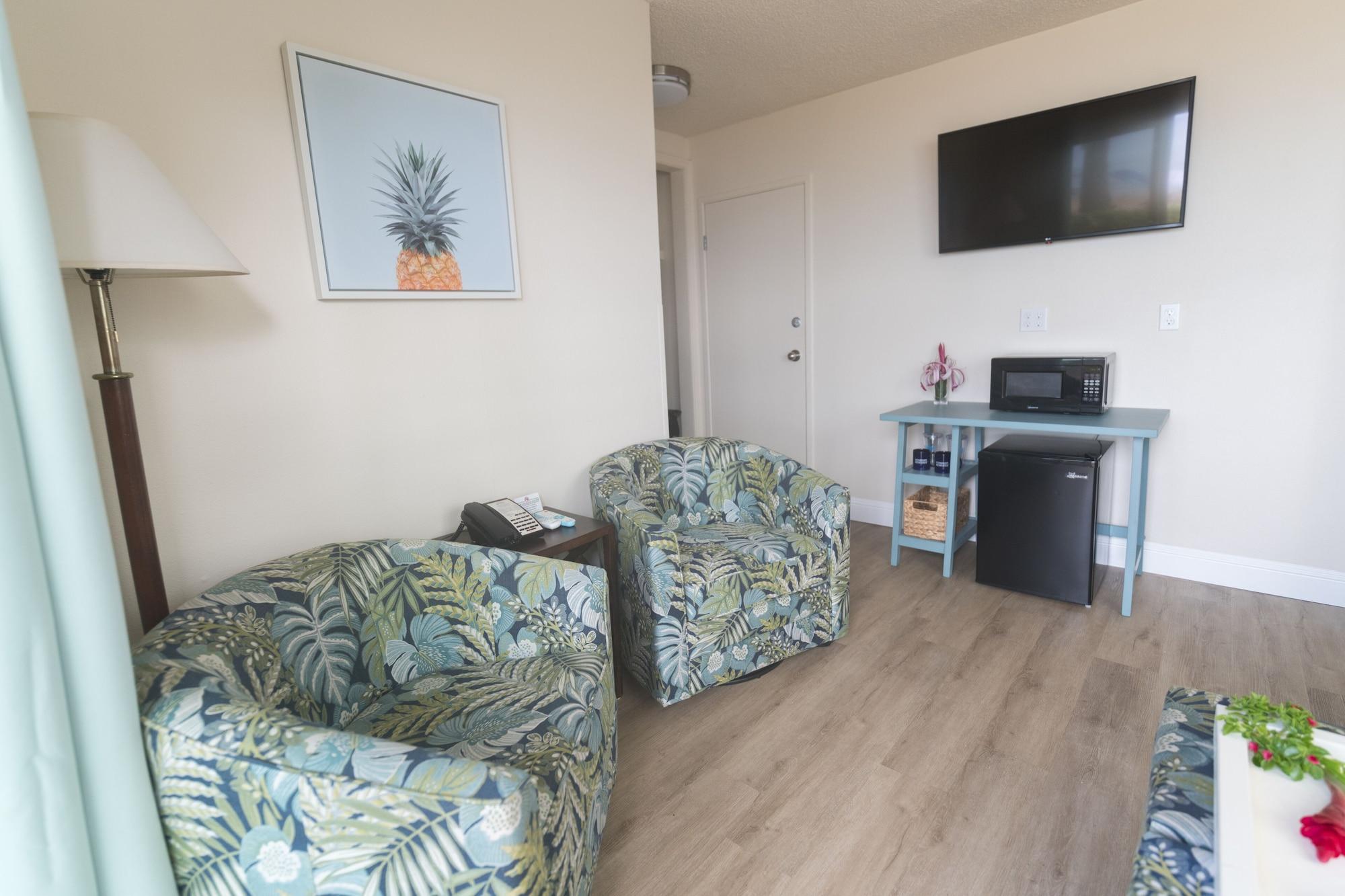 ויילי Days Inn By Wyndham Maui Oceanfront מראה חיצוני תמונה