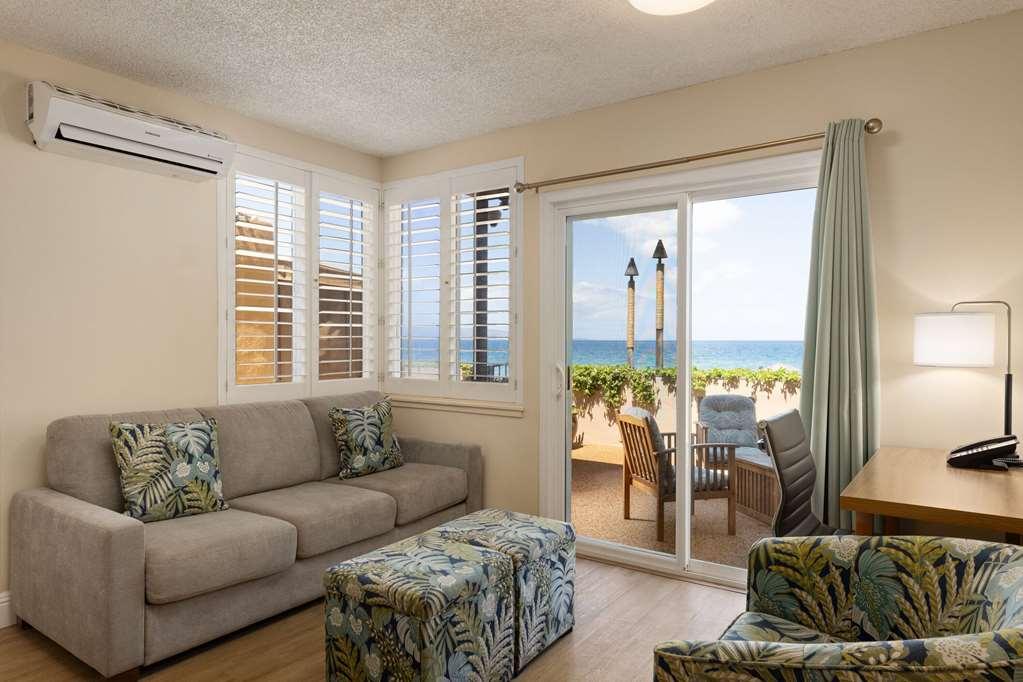 ויילי Days Inn By Wyndham Maui Oceanfront חדר תמונה