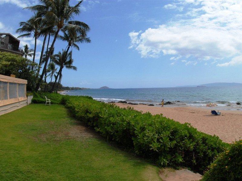 ויילי Days Inn By Wyndham Maui Oceanfront מראה חיצוני תמונה