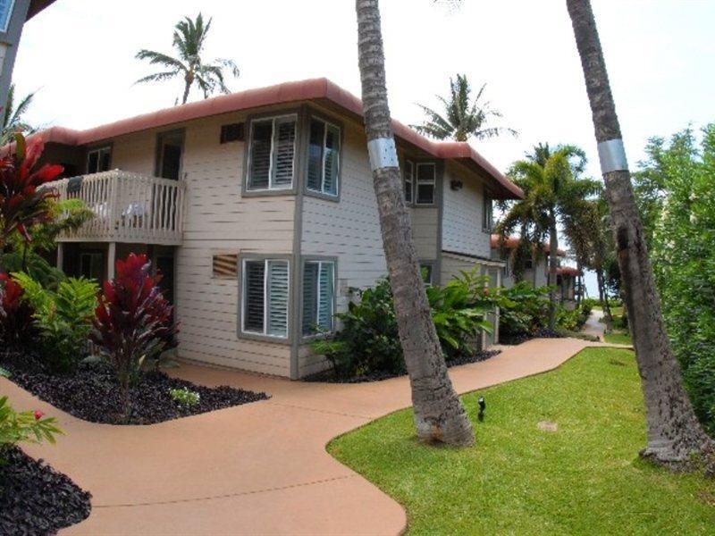 ויילי Days Inn By Wyndham Maui Oceanfront מראה חיצוני תמונה